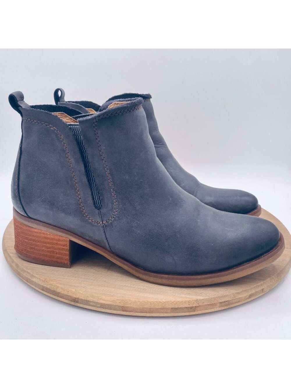 Kork Ease Boots Womens 7.5 Gray Leather Ankle Booties Pull On Chelsea Boho